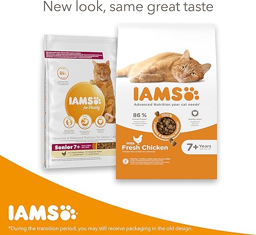 IAMS Complete Dry Cat Food for Senior 7+ Cats with Chicken 3 kg